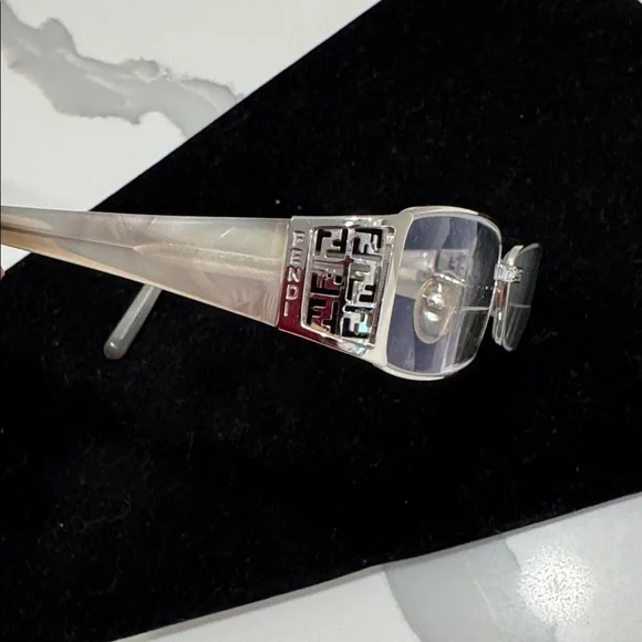 Fendi Designer Glasses vintage - Picture 5 of 11